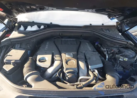 2015 Mercedes-Benz Ml 63 Amg 4Matic z USA, uszkodzony, nr VIN 4JGDA7EB8FA451743